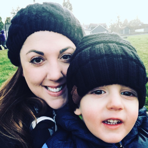 Meet your Posher, Jen - Picture 3 of 6